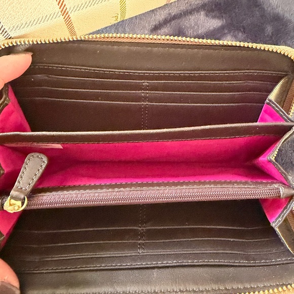 Gorgeous Coach Cream Plaid Women's Wallet with bright pink interior. EUC - Picture 6 of 6